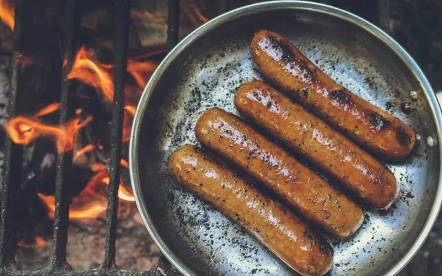 British Sausage Manufacturing industry minced due to Chinese meat market demand for pork
